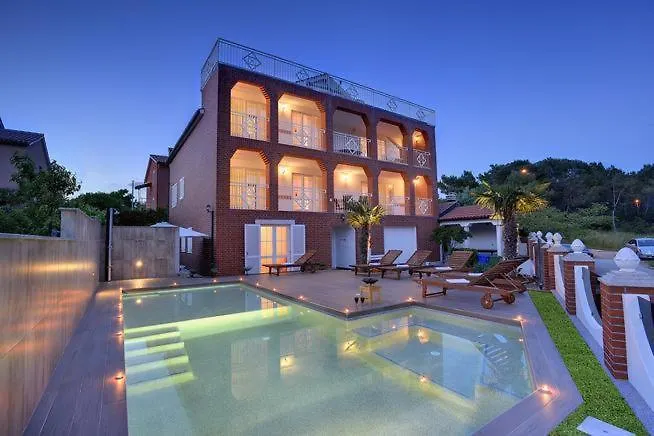 Mediterranean Dream 2 *